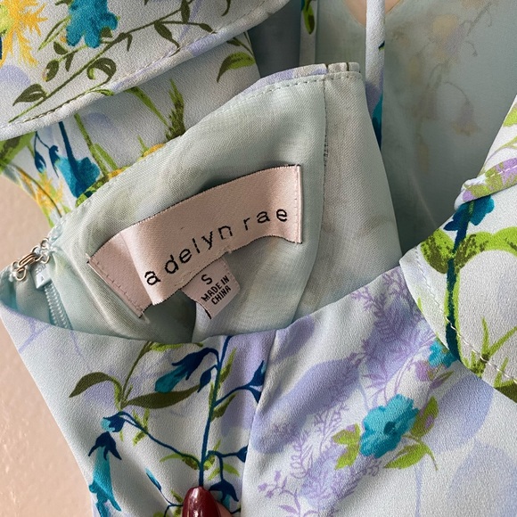 Adelyn Rae Floral Ruffle Back Midi Dress - Picture 12 of 13